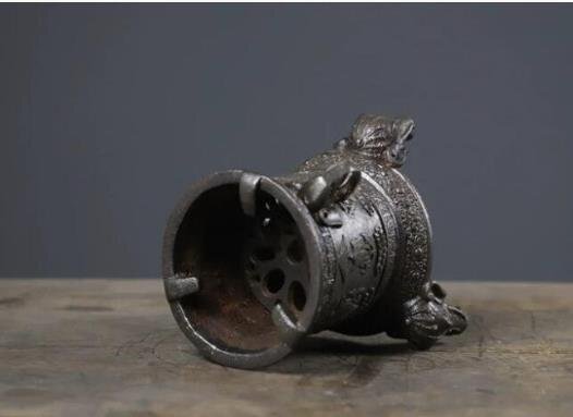 鋳鉄製 三足両耳 象頭 炭ストーブ 煮茶用 クラシック ホームコレクション 置物_画像3