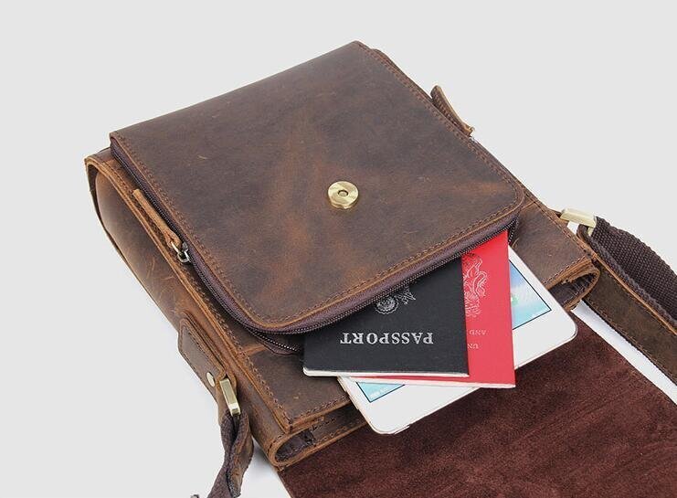 超人気！本革ショルダーバッグ メンズ レザー アンティーク 斜め掛け鞄 メッセンジャーバッグ 厚みレザー 縦型 iPad収納_画像4