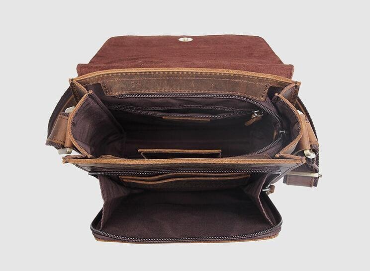 超人気！本革ショルダーバッグ メンズ レザー アンティーク 斜め掛け鞄 メッセンジャーバッグ 厚みレザー 縦型 iPad収納_画像5