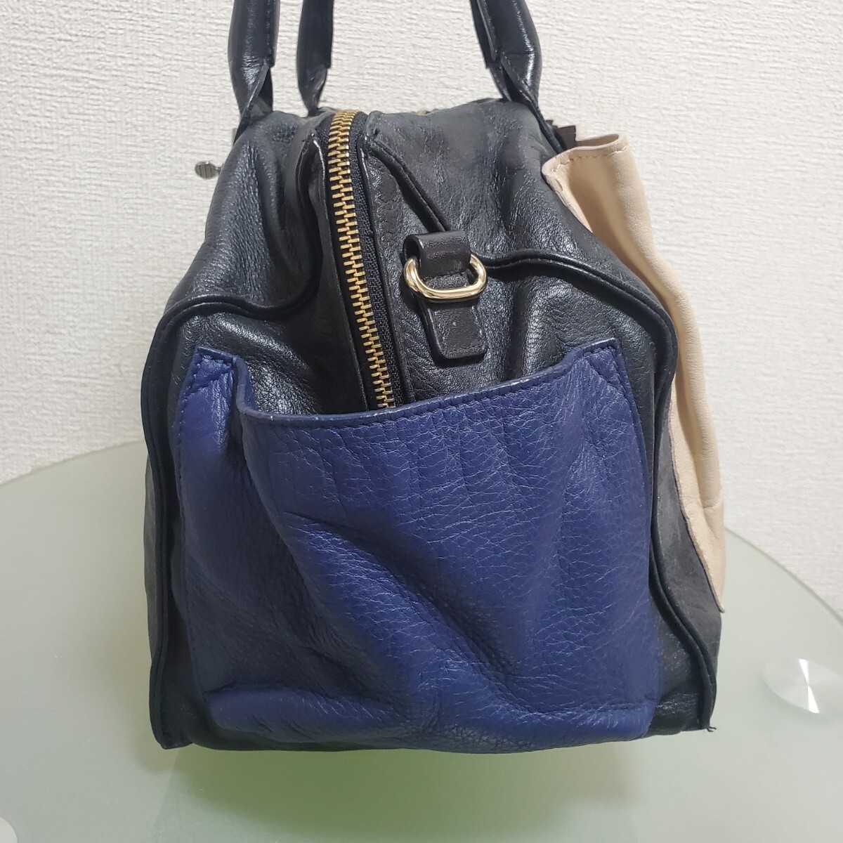 SEE BY CHLOE シーバイクロエ レザーバッグ ハンドバッグ トートバッグ 肩掛け バイカラー 配色カラー ベージュ ブラック ネイビー 激カワ_画像3