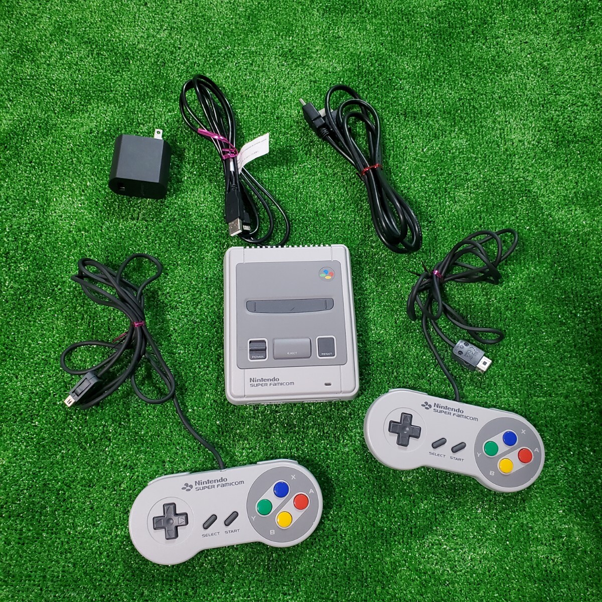 ニンテンドークラシックミニ スーパーファミコン 本体 動作確認済み CLV-301 希少品 コントローラー 2個 コントローラ ニンテンドー_画像1