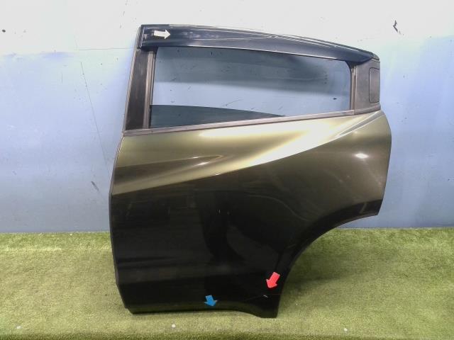 ヴェゼル DAA-RU3 左リアドア ハイブリッドZ G539P AGC M2L4 67550-T7A-300ZZ_画像1