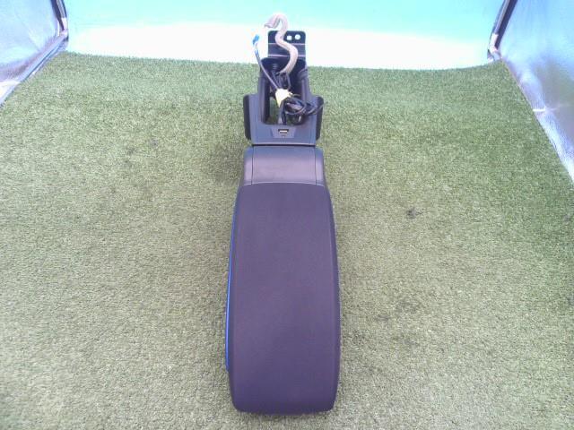 ノート DAA-HE12 アームレスト E-POWER ニスモ KH3_画像2