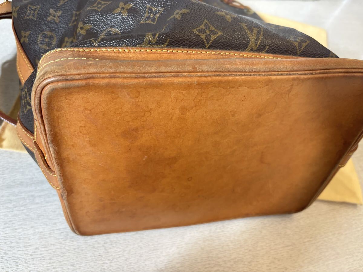 .709-034 LOUIS VUITTON монограмма noe сумка на плечо мешочек type Brown Louis Vuitton 