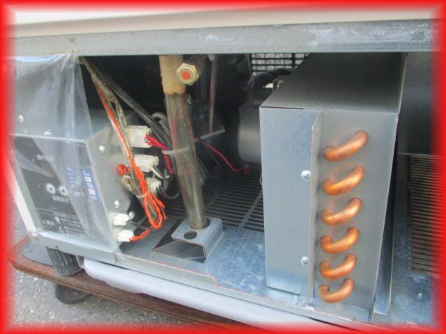 冷蔵ショーケース 中古美品 スライド扉 137L ホシザキ SSB-48CT2 485×450×1410mm 2017年製 送料無料 ビール冷蔵 厨房機器_画像7