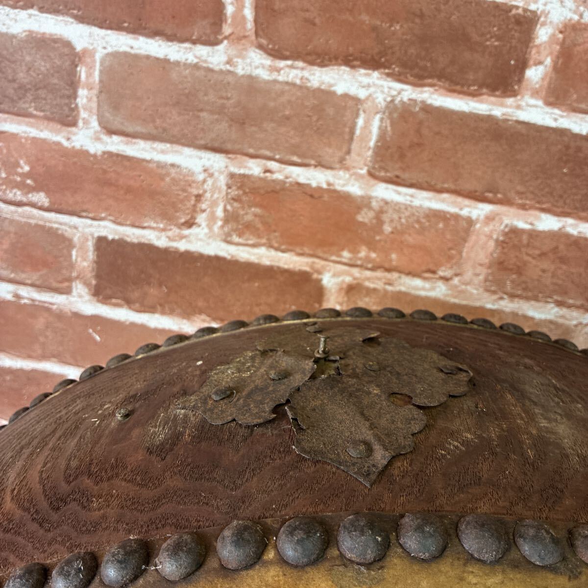 [ утиль ] традиционные японские музыкальные инструменты японский барабан музыкальные инструменты flat futoshi тамбурин без тарелочек диаметр примерно 57cm трещина есть flat futoshi тамбурин без тарелочек времена предмет подлинная вещь масса примерно 4.8kg палочки есть 