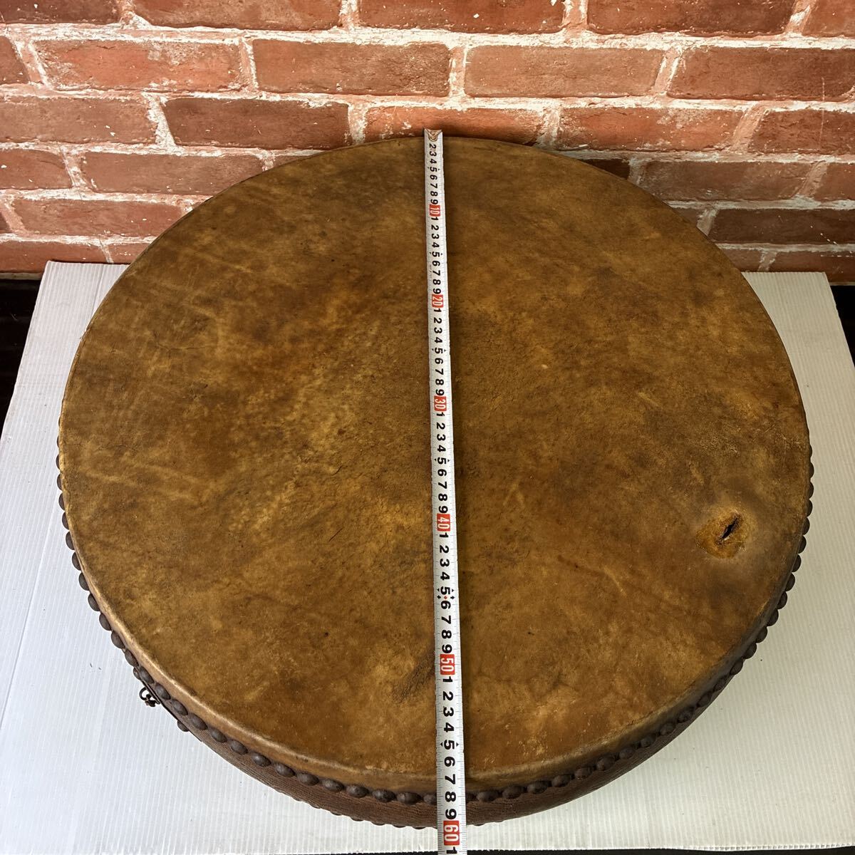 [ утиль ] традиционные японские музыкальные инструменты японский барабан музыкальные инструменты flat futoshi тамбурин без тарелочек диаметр примерно 57cm трещина есть flat futoshi тамбурин без тарелочек времена предмет подлинная вещь масса примерно 4.8kg палочки есть 