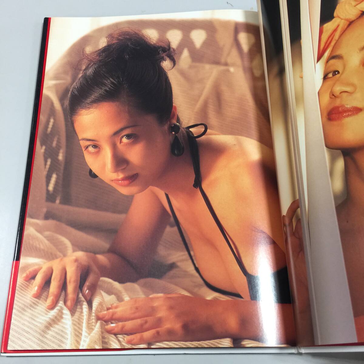 ○沢いづみ 写真集 夢女 撮影 瀬志本邦彦 近代映画社 平成6年10月5日発行 女性 中古品(NF251109)Zi-2330_画像6