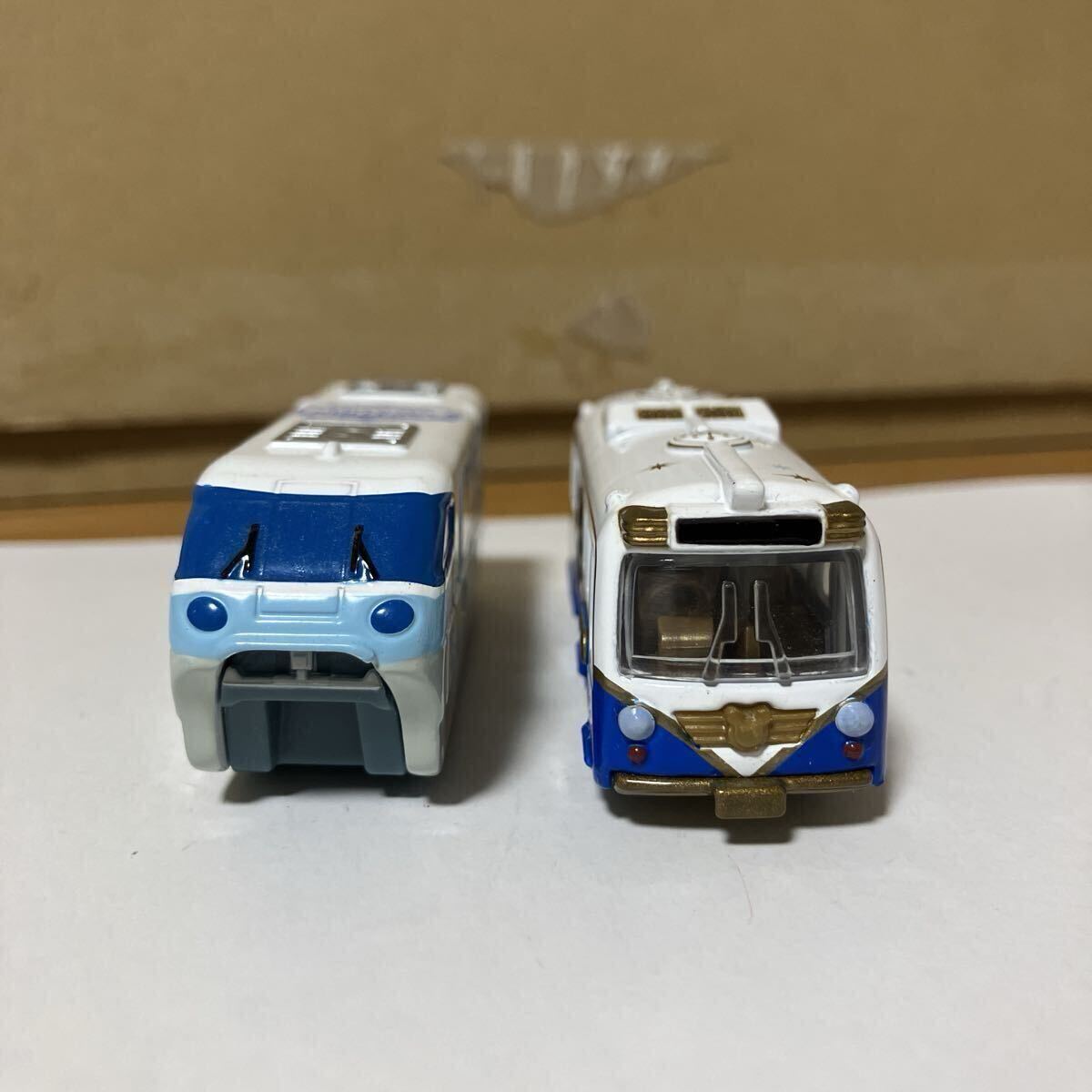 @USED@ Disney Tomica Disney bake-shon упаковка / resort Cruiser & resort линия 