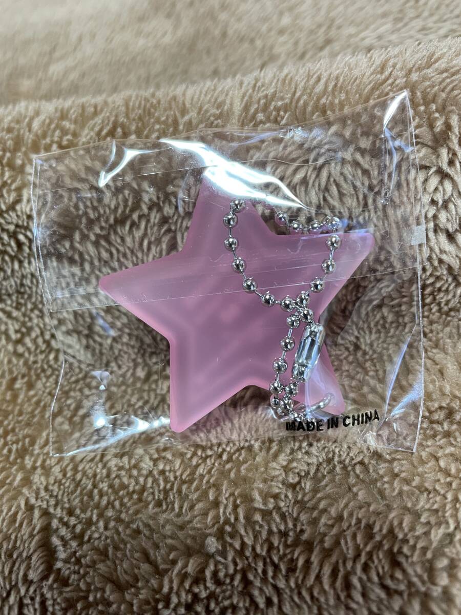 B'ｚ　Pleasure　STARS　会場限定チャーム　9/9　エコパスタジアム_画像2