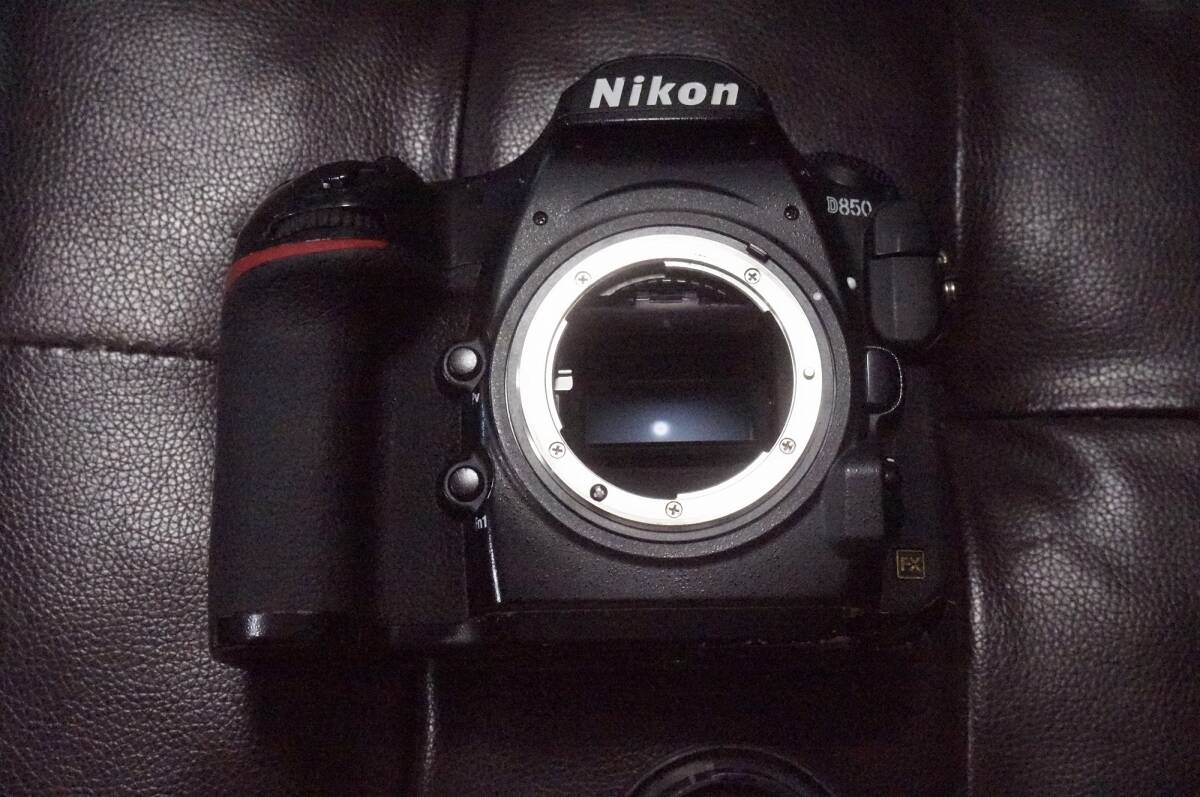 NIKON D850 5年前にオーバーホール済み_画像1