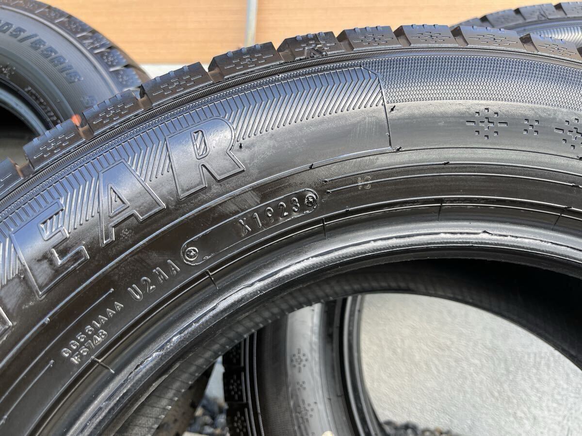 スタッドレスタイヤ　205/65R16 GOODYEAR アイスナビ7 4本セット　2023年製造_画像4