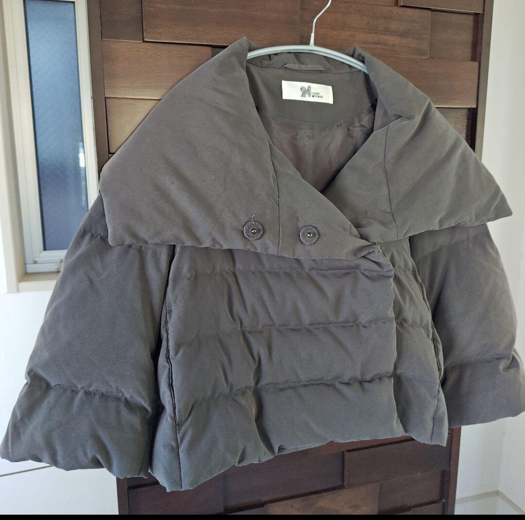 ISSEY MIYAKE ショートダウンジャケット ケープ ポンチョ イッセイミヤケ_画像2