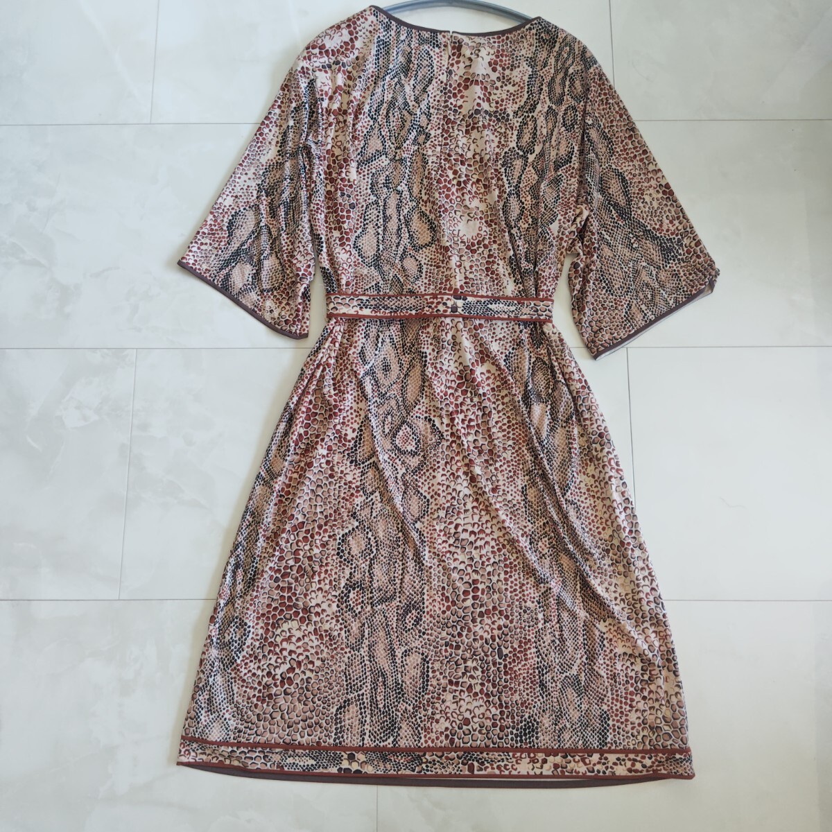 LEONARD レオナール パイソン柄ワンピース カンカン 40_画像5