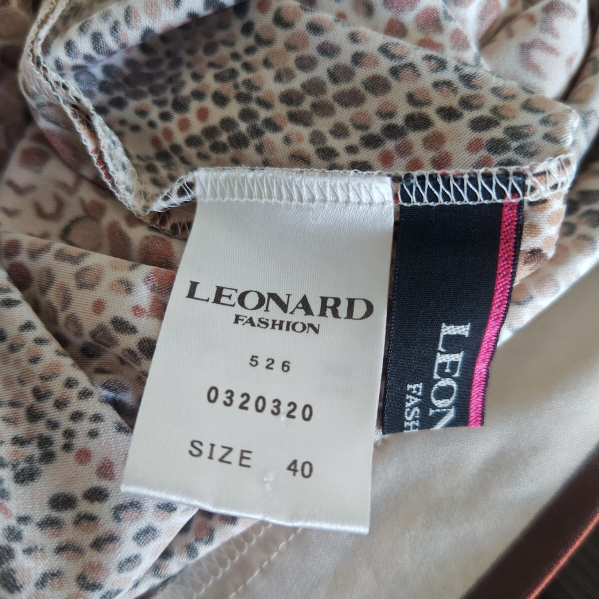 LEONARD レオナール パイソン柄ワンピース カンカン 40_画像9