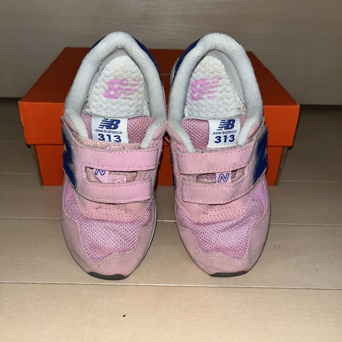 ニューバランス スニーカー キッズ New Balance ピンク 運動靴 ダメージ少ない 薄紫 新品に近い_画像1