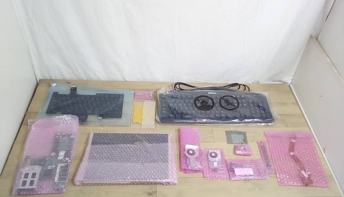 ◇パソコンパーツ 13点 おまとめ　キーボード　マザーボード　パーツ　部品　ノートパソコン　キーボード/DELL PC 動作未確認 ジャンク品_画像1