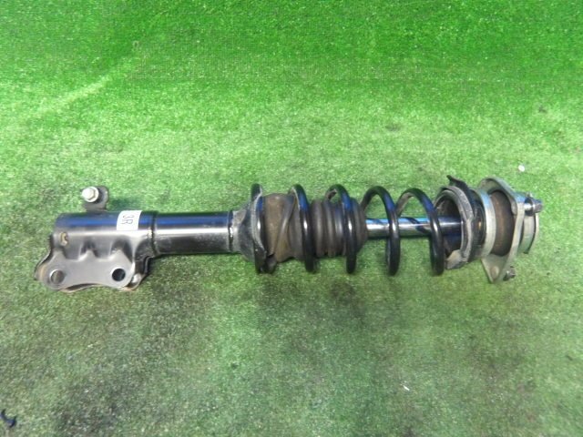 (A04472-A) ハイゼット カーゴ (S700V) 右フロントストラット 右前 サスペンション ショック 48510-B5200 R5年 2023年 3BD-S700V_画像1