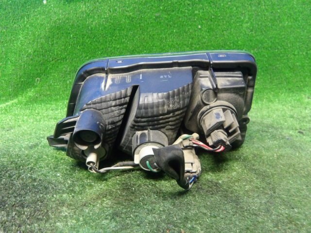 (A04472-D) ハイゼット カーゴ (S700V) 左テールランプ 左テールライト KOITO 220-69085 R5年 2023年 3BD-S700V_画像4