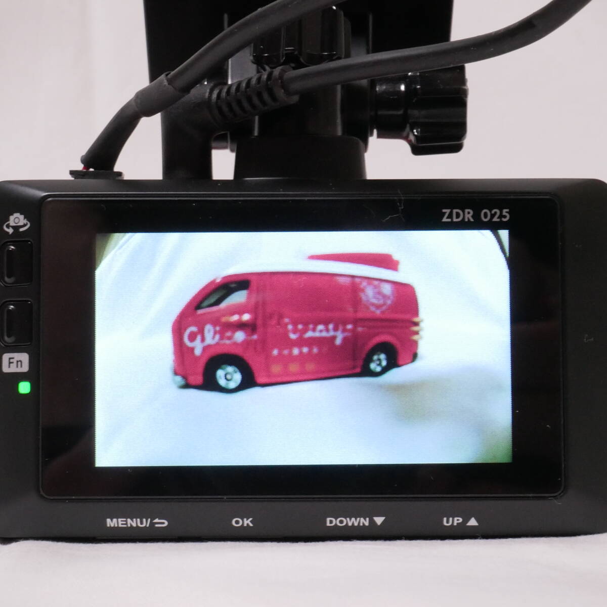 ◆COMTEC コムテック 前後2カメラ ZDR025 ドライブレコーダー FW Ver 103 マイクロSD32GB◆_画像4