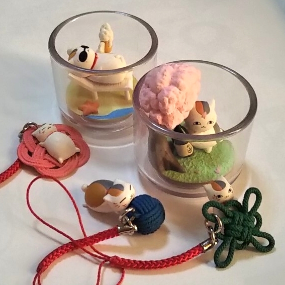 *夏目友人帳*グッズまとめて ニャンコ先生四季折々てらりうむ 縁起紐根付け フィギュア ボールペン キーホルダー マスクケース などなど_画像3