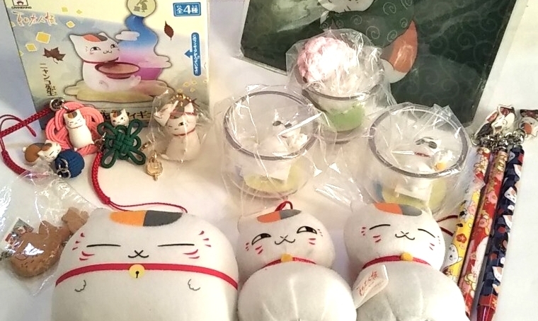 *夏目友人帳*グッズまとめて ニャンコ先生四季折々てらりうむ 縁起紐根付け フィギュア ボールペン キーホルダー マスクケース などなど_画像1