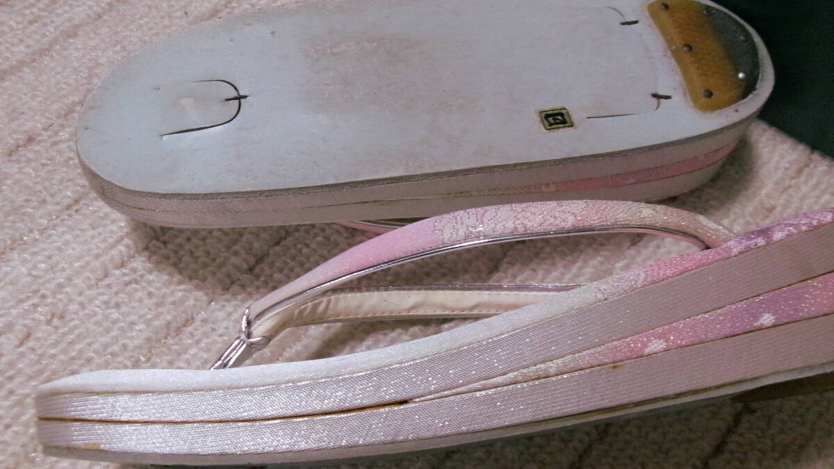 【経年保管品】礼装用※白色羽根華柄※和装※草履※24㎝。：＊_画像4