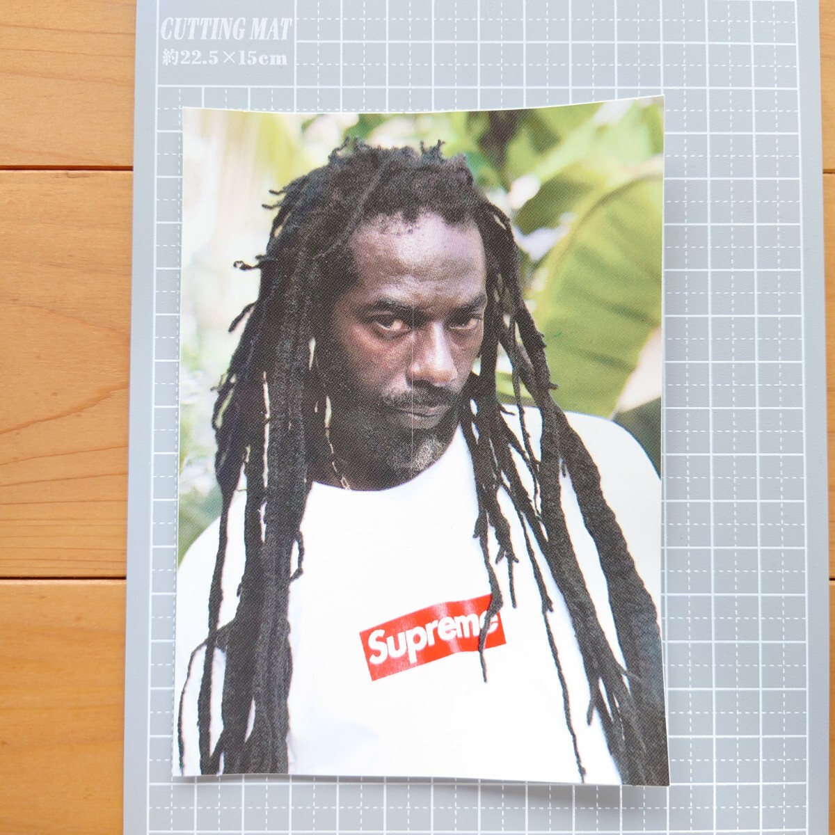 最終出品!! シュプリーム ステッカー ブジュ バントン 19SS 正規品 送料無料!! 匿名配送 追跡可能 SUPREME Supreme supreme 新品未使用_画像1