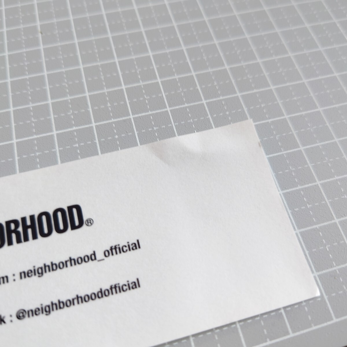【訳あり出品】ネイバーフッド ステッカー 正規品 送料無料!! 匿名配送 追跡可能 NEIGHBORHOOD 新品未使用 イエロー 黄色 新品未使用_画像3