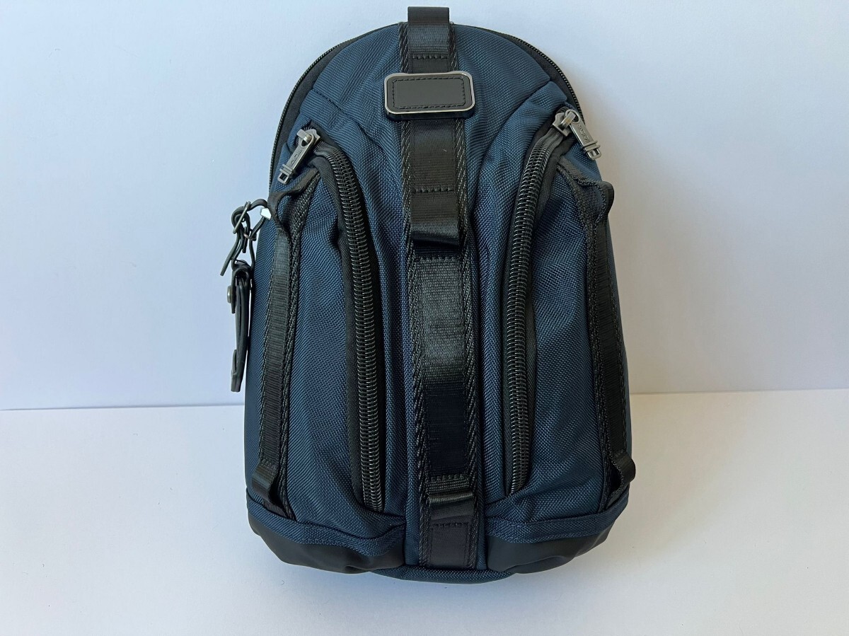 トゥミ　TUMI　バッグ　ショルダーバッグ　リュック　バッグパック　スリムリュック　ボディバッグ　2way_画像1
