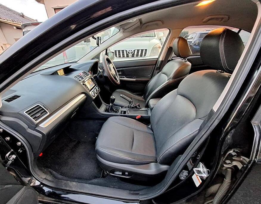 車検半年付き☆諸費用なし☆インプレッサ G4 1.6i L☆5速MT☆4WD☆H27年式、6万km☆テレビ、Bluetooth☆プッシュスタート_画像5