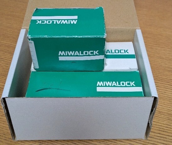 ◎中古キーシリンダー&鍵4種セット◎シリンダーのタイプはBH(2個)PMKとRAが各1個◎鍵のタイプはU-9、MrHOMEなど◎鍵の数は画像の通り_画像4