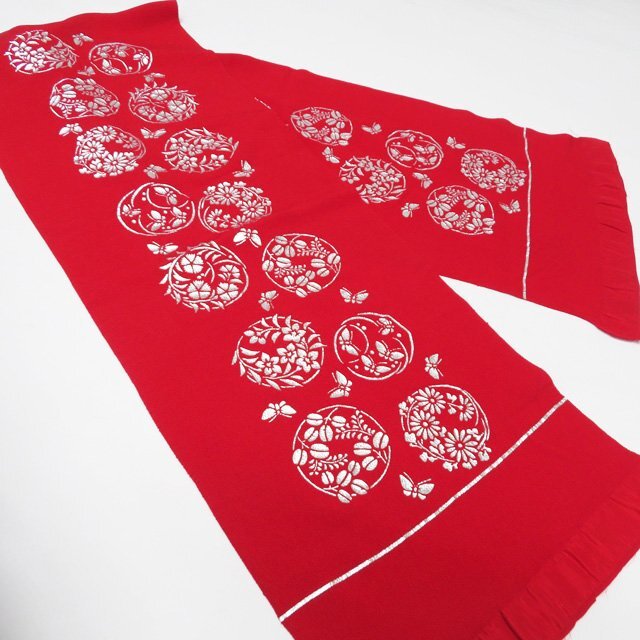 ★きもの北條★ 舞妓 芸者 帯揚げ　花模様　秋草　蝶　縮緬地　中古　正絹　和装小物　T812-1_画像2