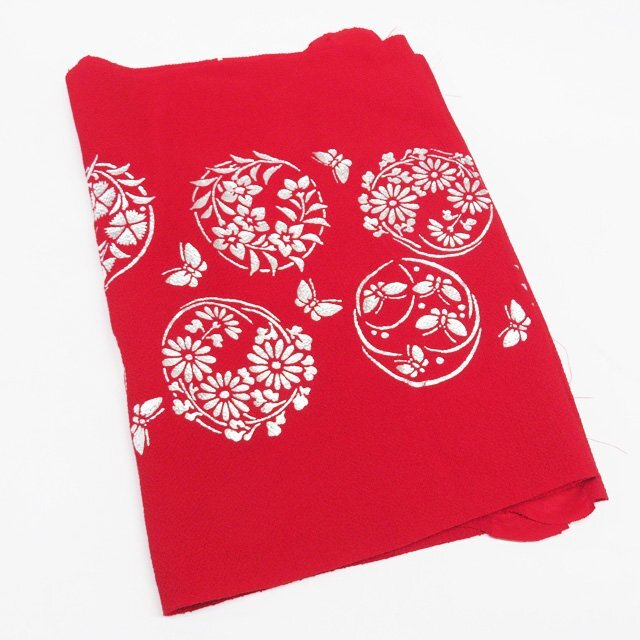 ★きもの北條★ 舞妓 芸者 帯揚げ　花模様　秋草　蝶　縮緬地　中古　正絹　和装小物　T812-1_画像1