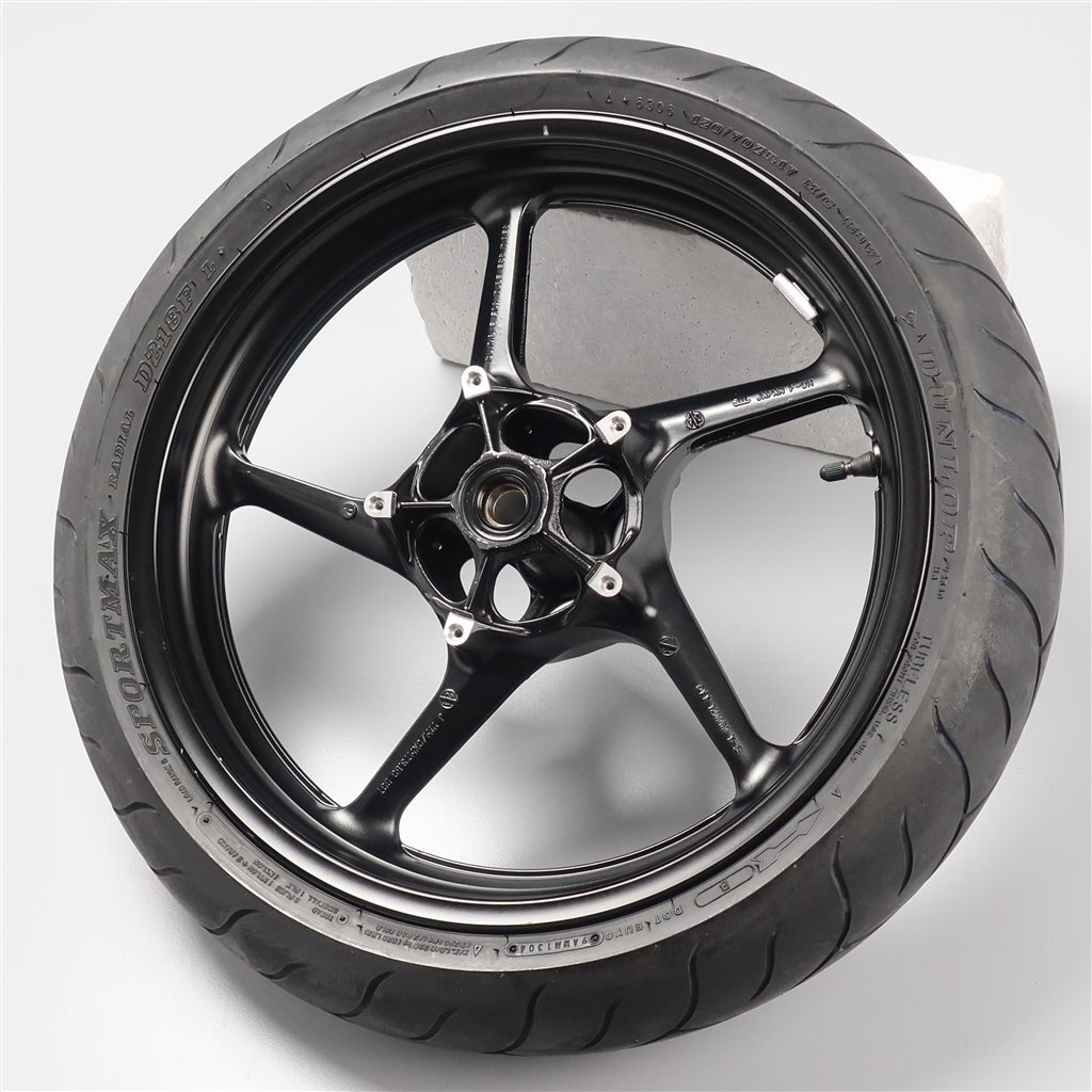 ♪YZF-R1/5VY 純正 フロントホイール 17×3.50/φ22mm (Y1112Z14) 2004年式_画像2