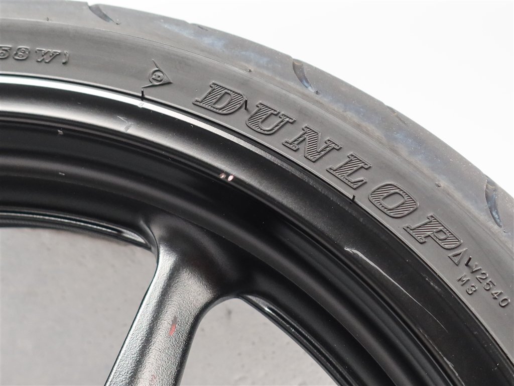 ♪YZF-R1/5VY 純正 フロントホイール 17×3.50/φ22mm (Y1112Z14) 2004年式_画像6