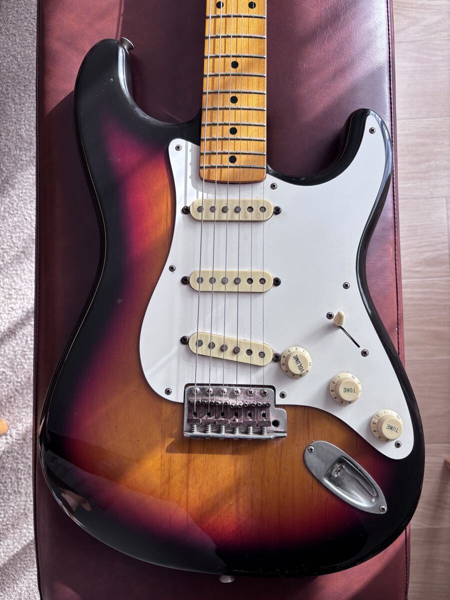 Fender Japan Stratocaster ST-57 Sunburst メイプル指板 2002-2004 動作品 Made in Japan _画像3