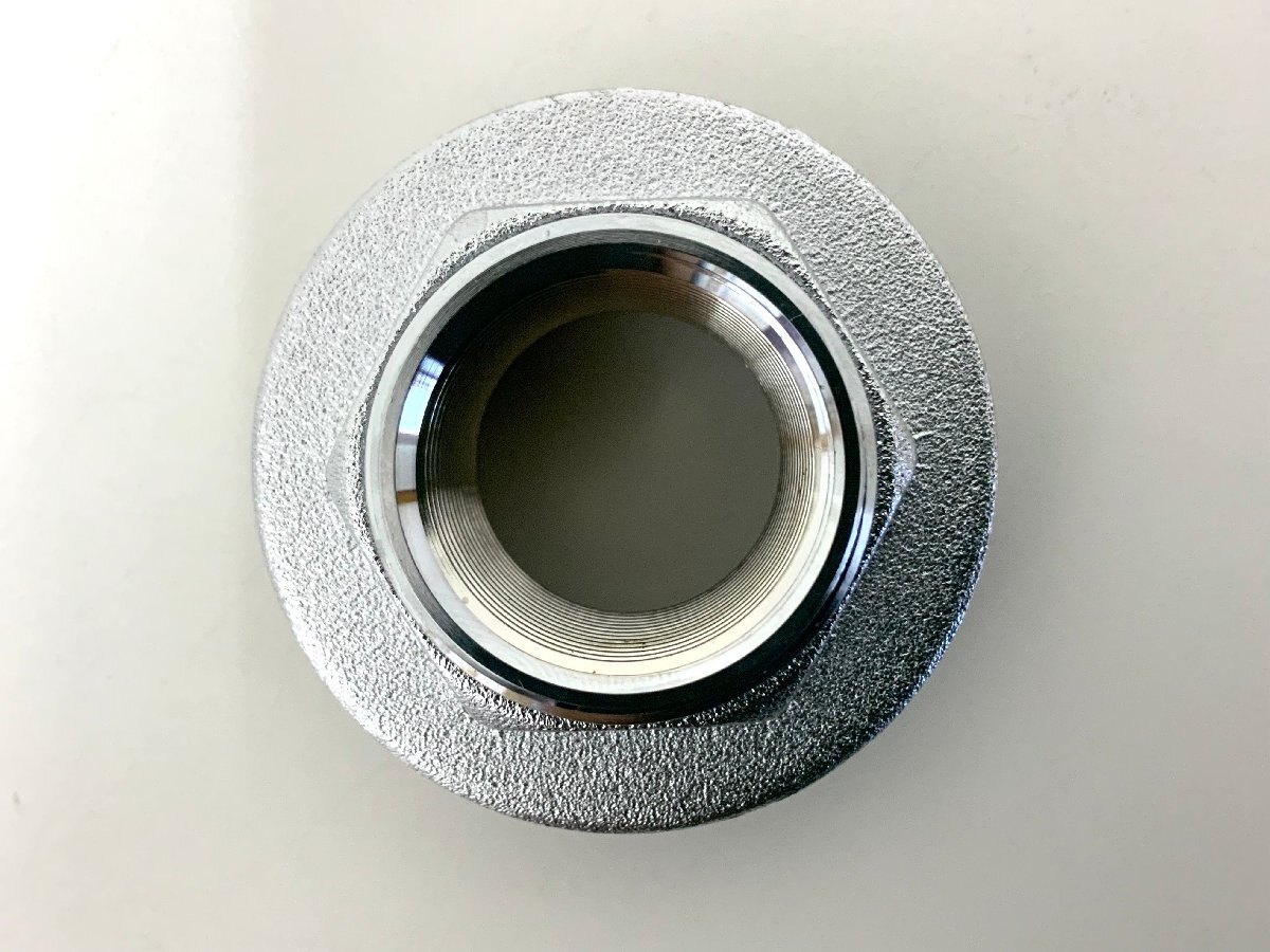 【金物屋在庫品】 KAKUDAI カクダイ タンク取付金具 呼び２０ 黄銅 617-105-20 受水槽や高架タンクと給水管の接続 ②_画像7