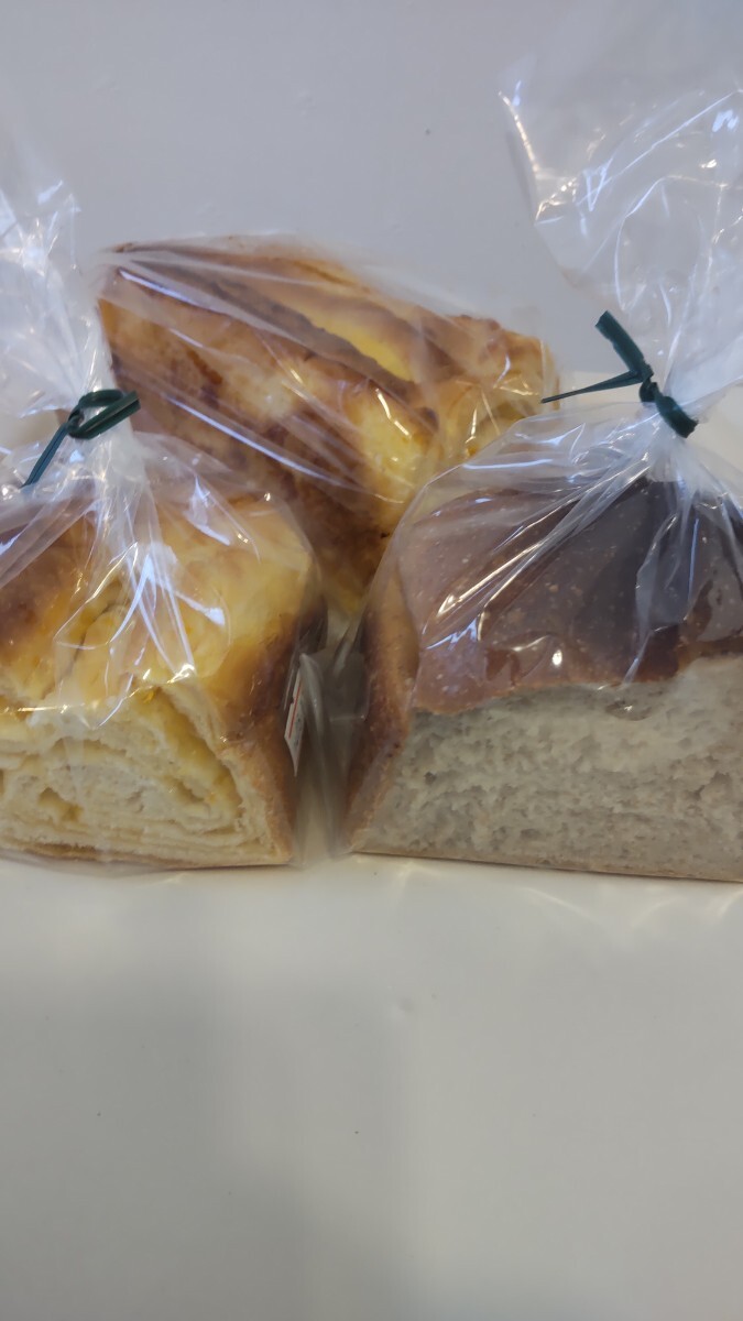 クール便　ヘルシーな米粉使用のパンのロスパン詰め合わせセット約35個分になります_画像3