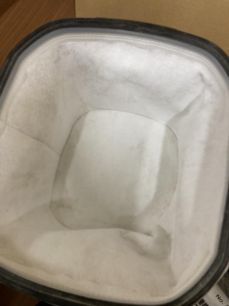 012◆おすすめ品◆マキタ 乾湿両用集じん機 VC1520　※外箱の持ち手部分ダンボール破れあり_画像7