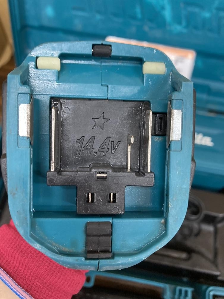 006□おすすめ品□マキタ 充電式マルチツール TM41D　バッテリ1個・充電器_画像6