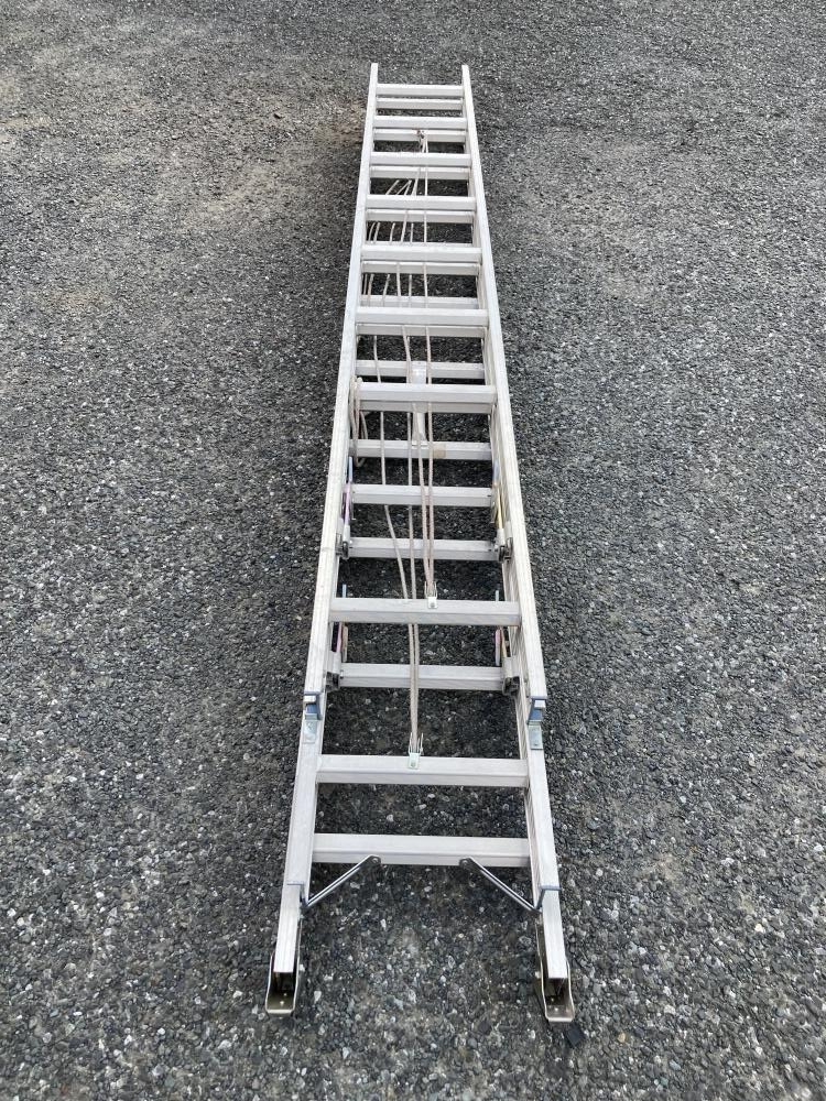 006□おすすめ品・即決価格・草加店引取限定商品□ハセガワ アルミ3連はしご HC32.0-80 全長7m86cm_画像3