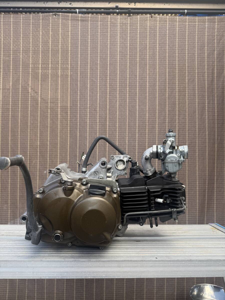 Kawasaki KSR PRO двигатель ASSY