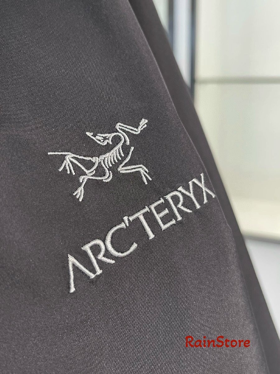 ARC'TERYX メンズマウンテンパーカー ブルゾン ブラック Sサイズ ウインドブレーカー スキージャケット BETA LT GORE-TEX 防水 フード付_画像6