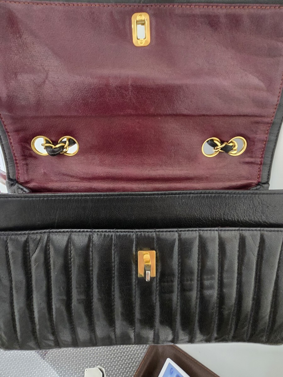 T★１円スタート★　チェーンショルダーバッグ　 ターンロック ブラック_画像4