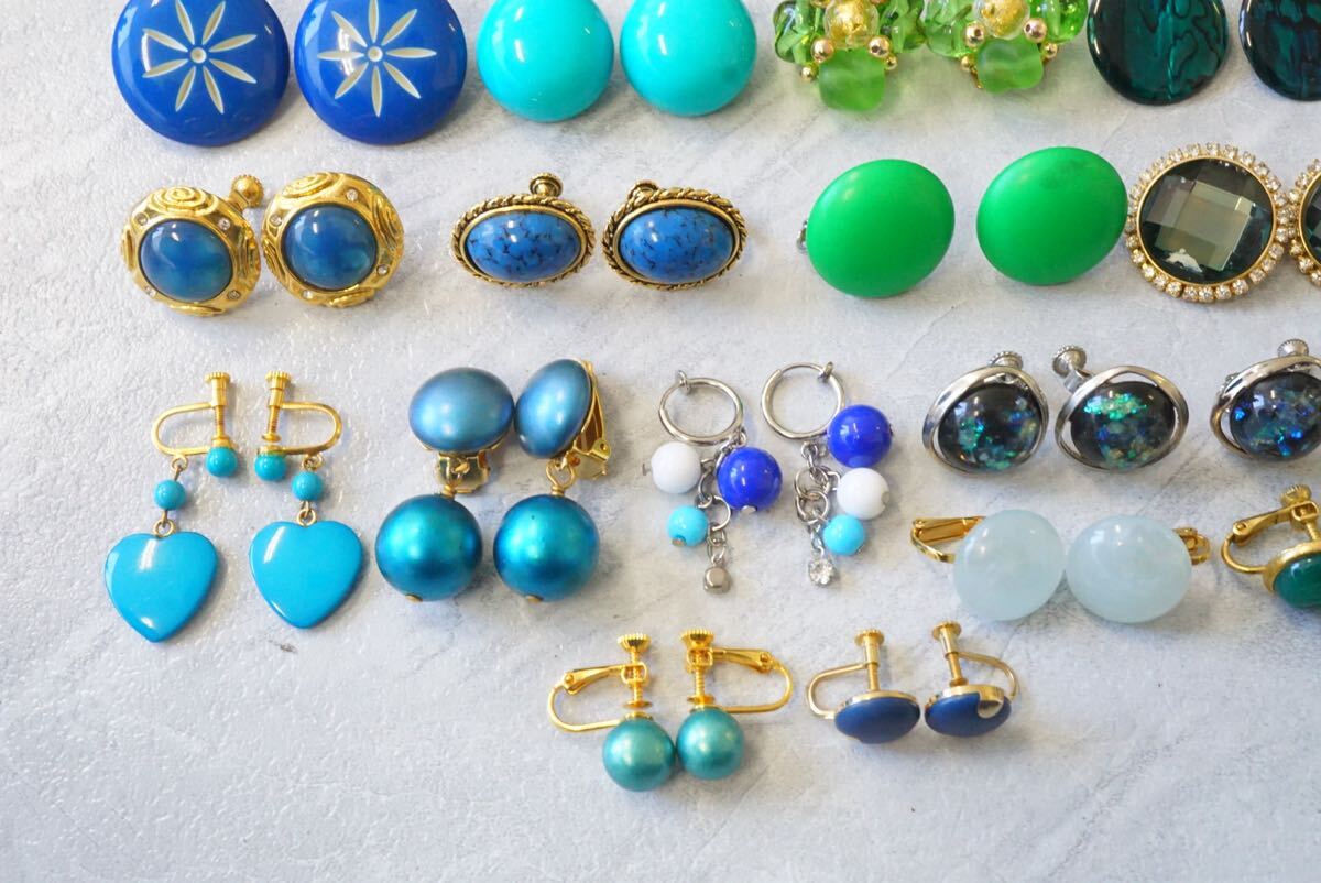 C1077 зеленый / синий цвет серия за границей производства и т.п. Vintage серьги 20 пункт аксессуары обе уголок .. античный много совместно . суммировать продажа комплектом 