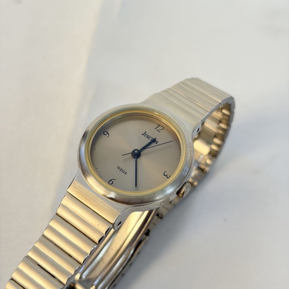 【1121M24】CITIZEN シチズン ベガ ジャンクション QZ イエロー文字盤 3030-405561 レディース腕時計 不動品_画像1