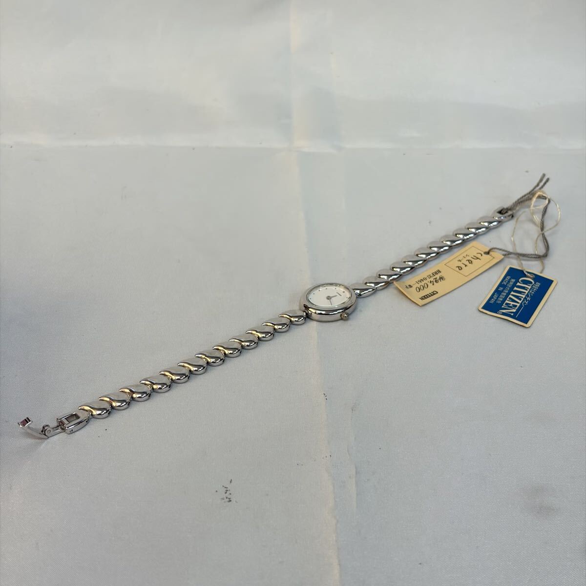 【1121M25】CITIZEN シチズン ラウンド シルバー 2200-226585 クォーツ レディース 腕時計 不動品_画像5