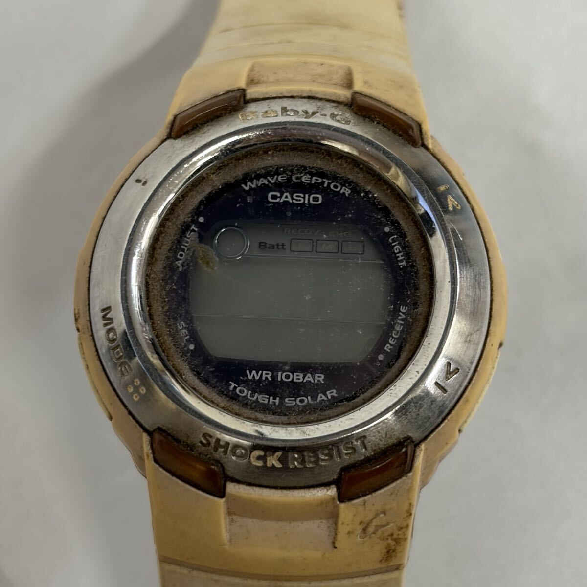 【1122M24】CASIO カシオ Baby-G ベビージー BGT-2600J 腕時計 デジタル 電波ソーラー タフソーラー 多機能 カレンダー ホワイト 不動品_画像2