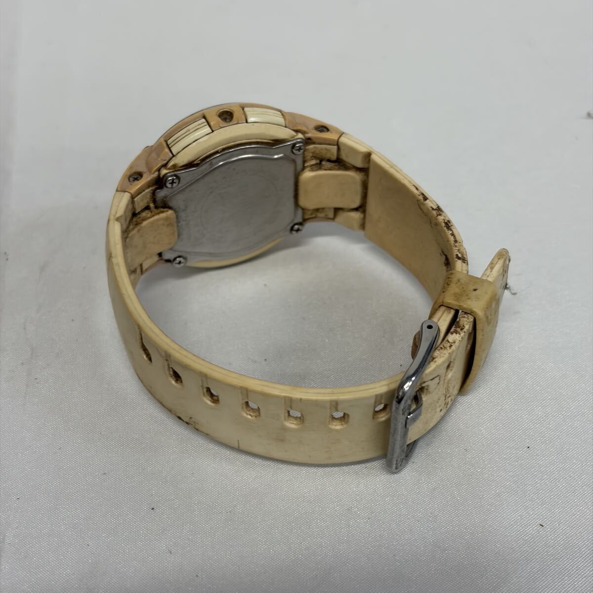 【1122M24】CASIO カシオ Baby-G ベビージー BGT-2600J 腕時計 デジタル 電波ソーラー タフソーラー 多機能 カレンダー ホワイト 不動品_画像7